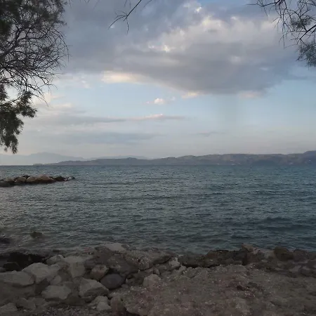 Christy's House * Assos (Corinthia)